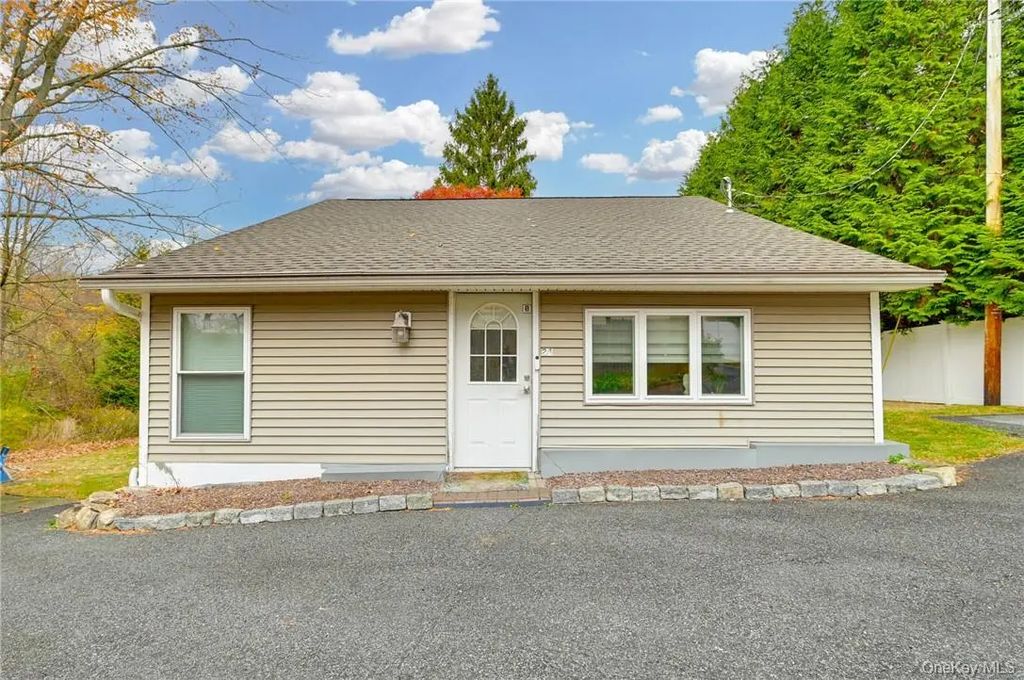 24 Baldwin Lane, Mahopac
