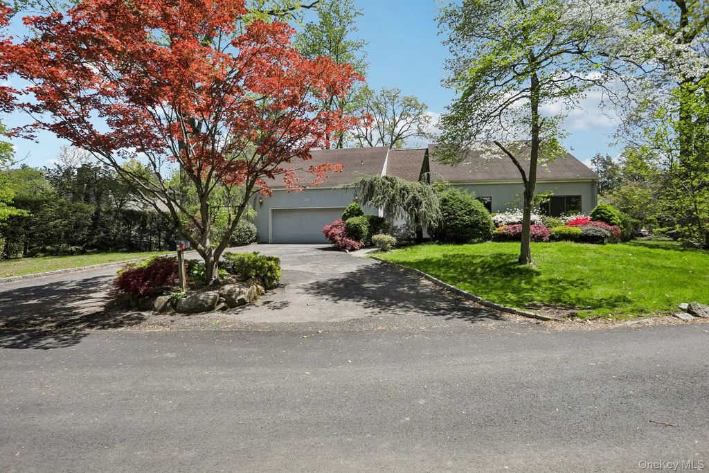 20 High Point Lane, Scarsdale