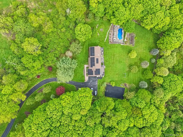 76 Eleanor Drive, Mahopac