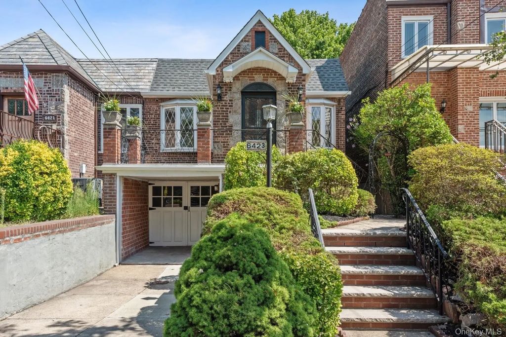 64-23 Alderton Street # Ph, Rego Park
