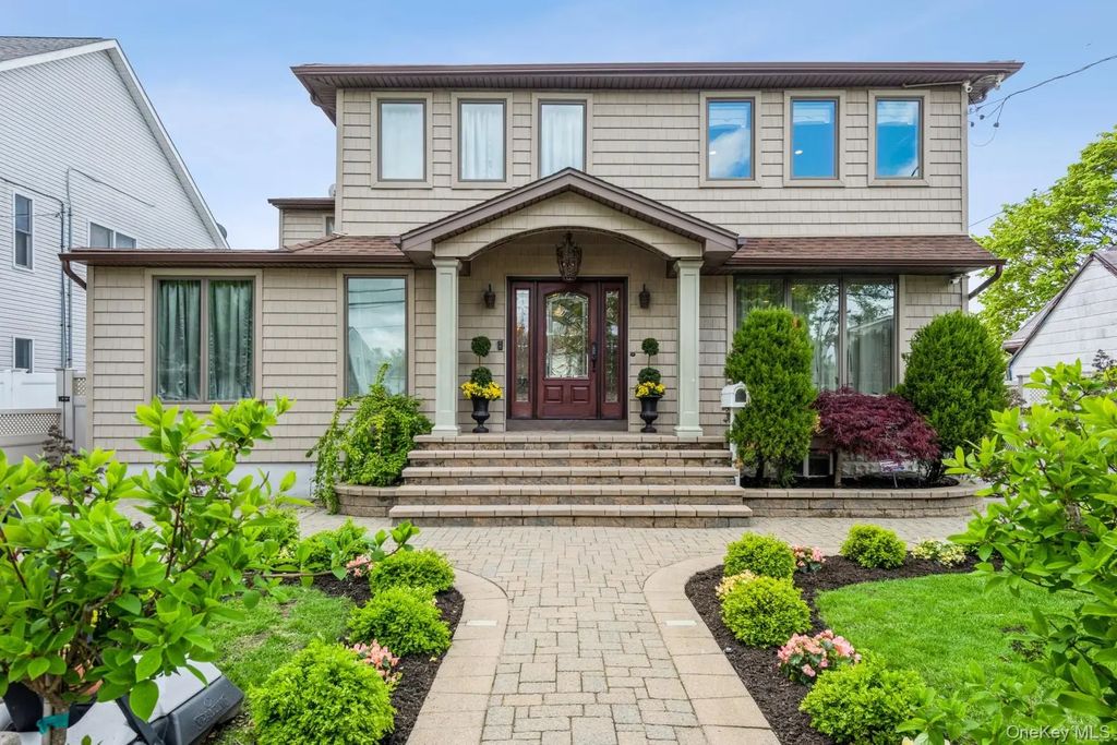 82 Division Avenue, Massapequa