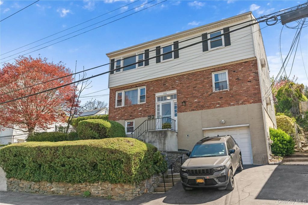 396 Columbus Avenue, Tuckahoe