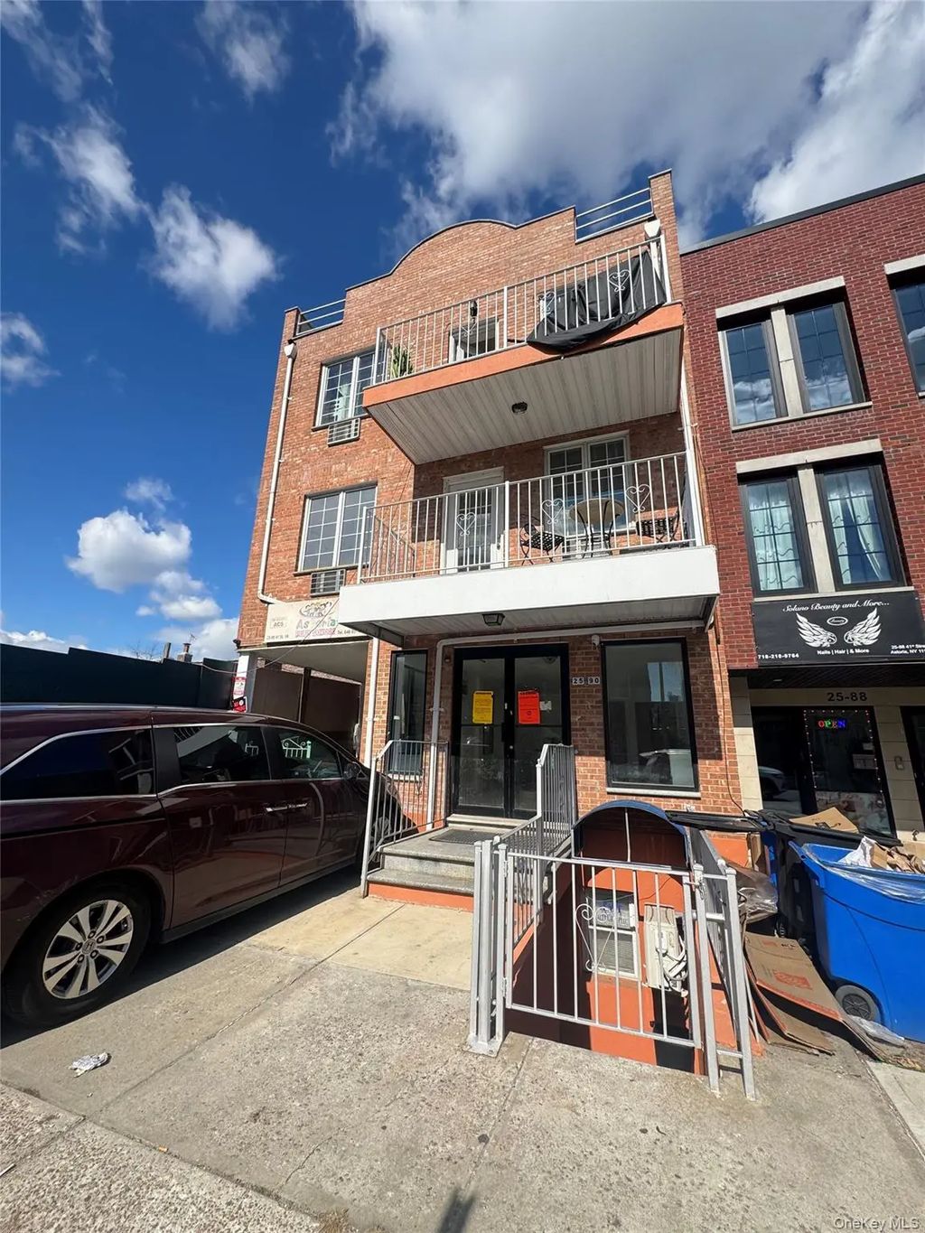 2590 41st Street, Astoria