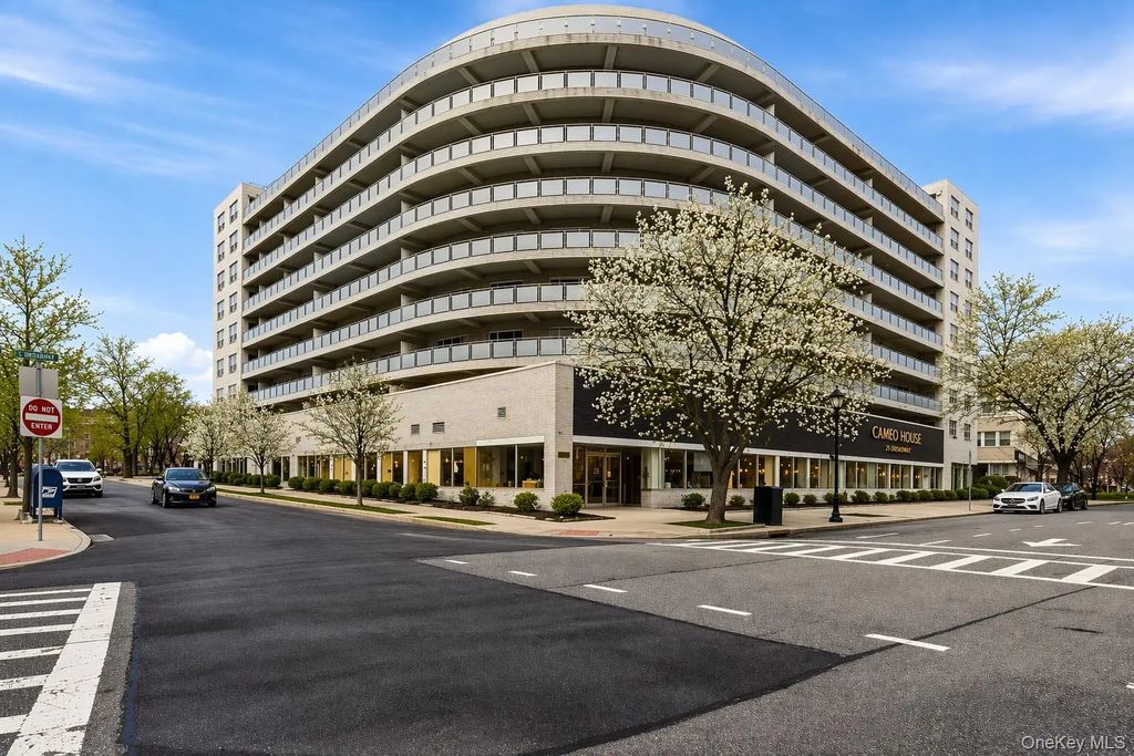 300 Martine Avenue # 2j, White Plains