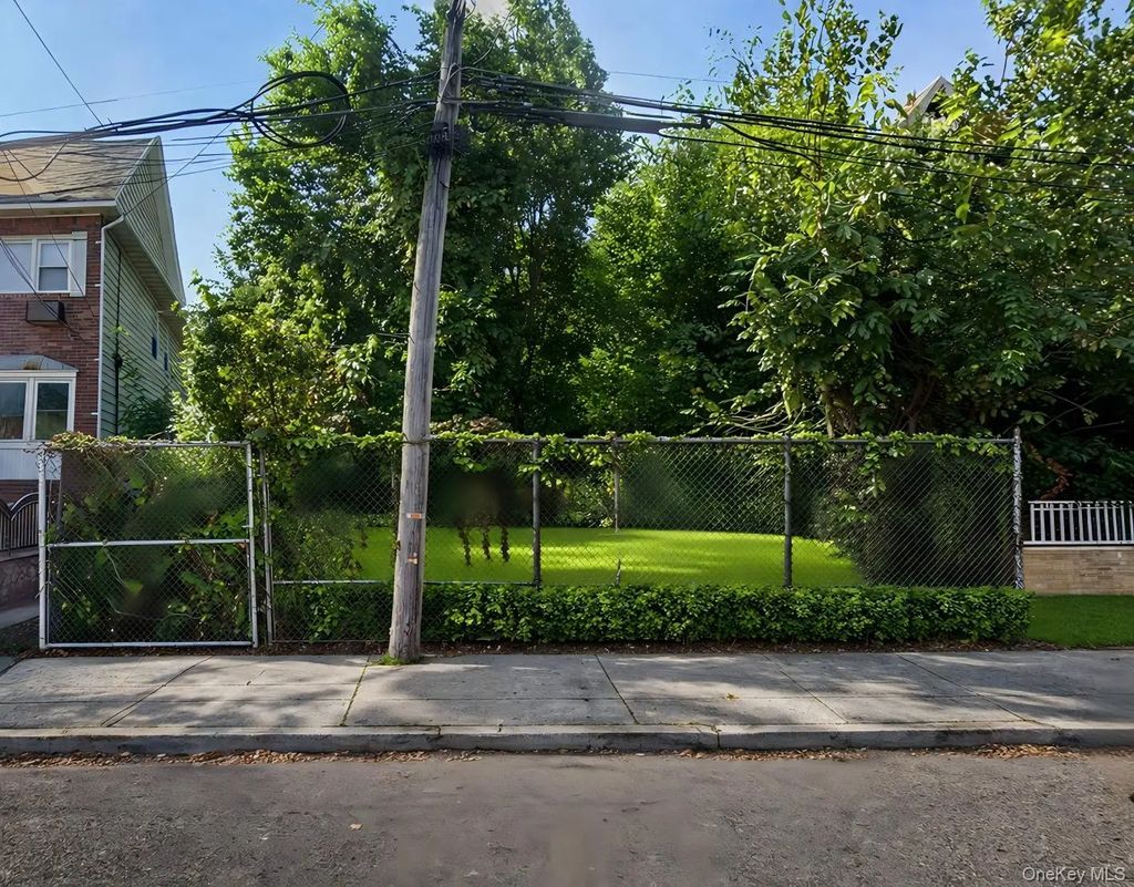 7110 52nd Avenue, Maspeth
