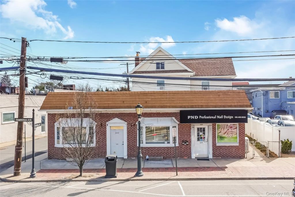 222 Hempstead Avenue, Lynbrook