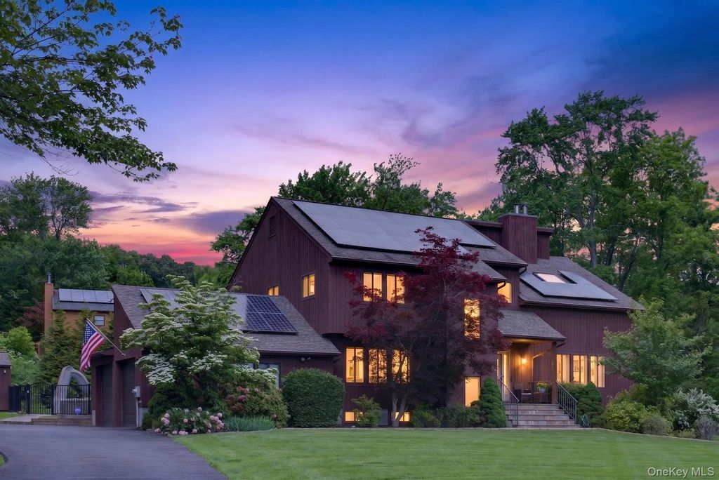 19 Apple Hill Drive, Cortlandt Manor
