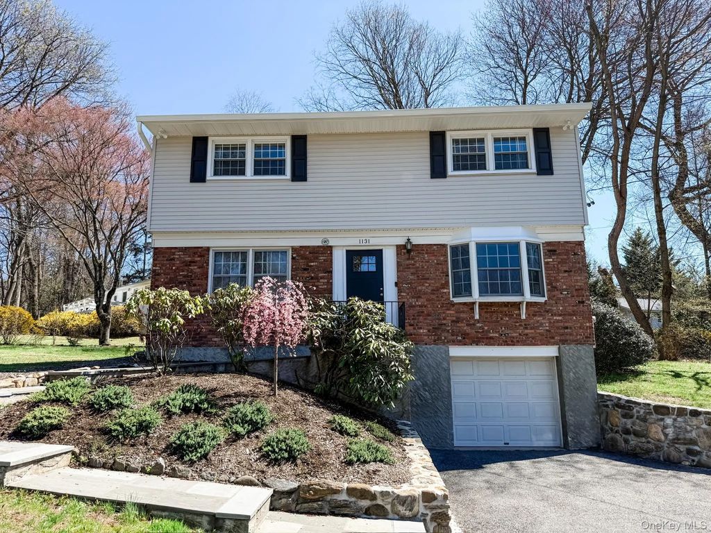 1131 Dobbs Ferry Road, White Plains