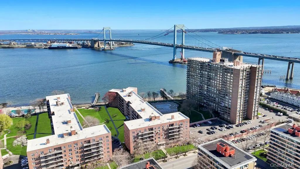 162-41 Powells Cove Boulevard # 2j, Beechhurst