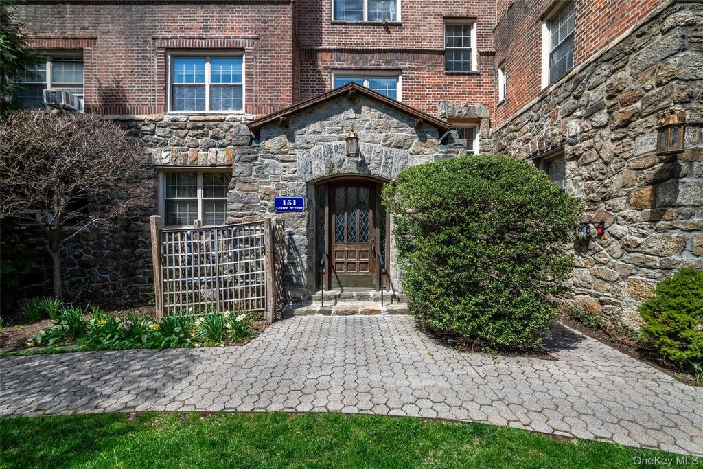 151 Centre Avenue # 5b, New Rochelle