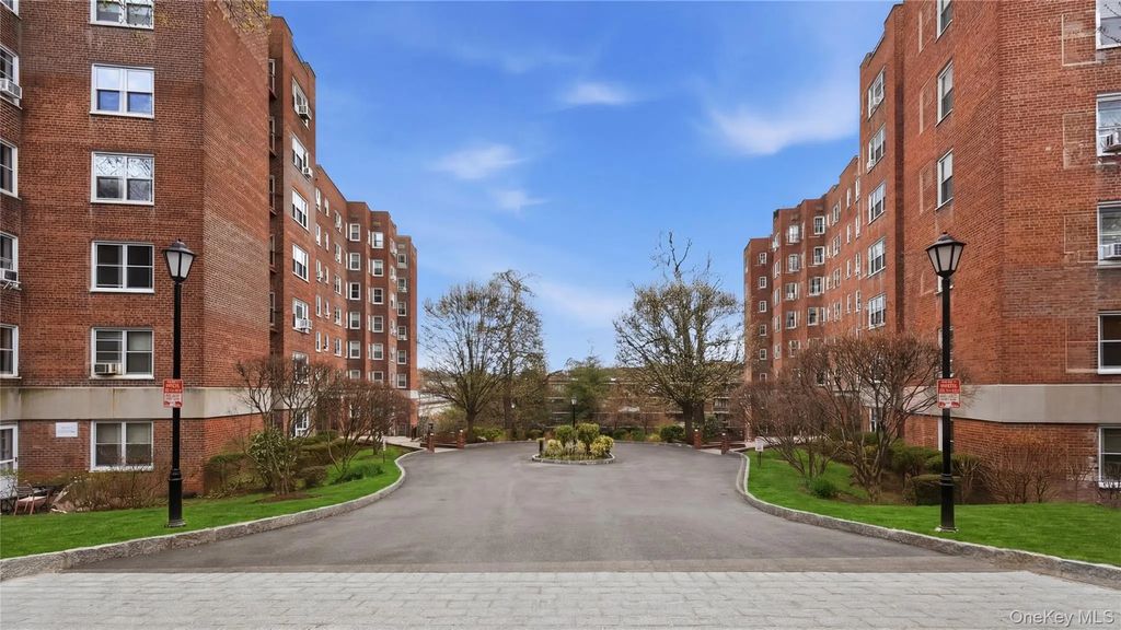 280 Collins Avenue # 6i, Mount Vernon