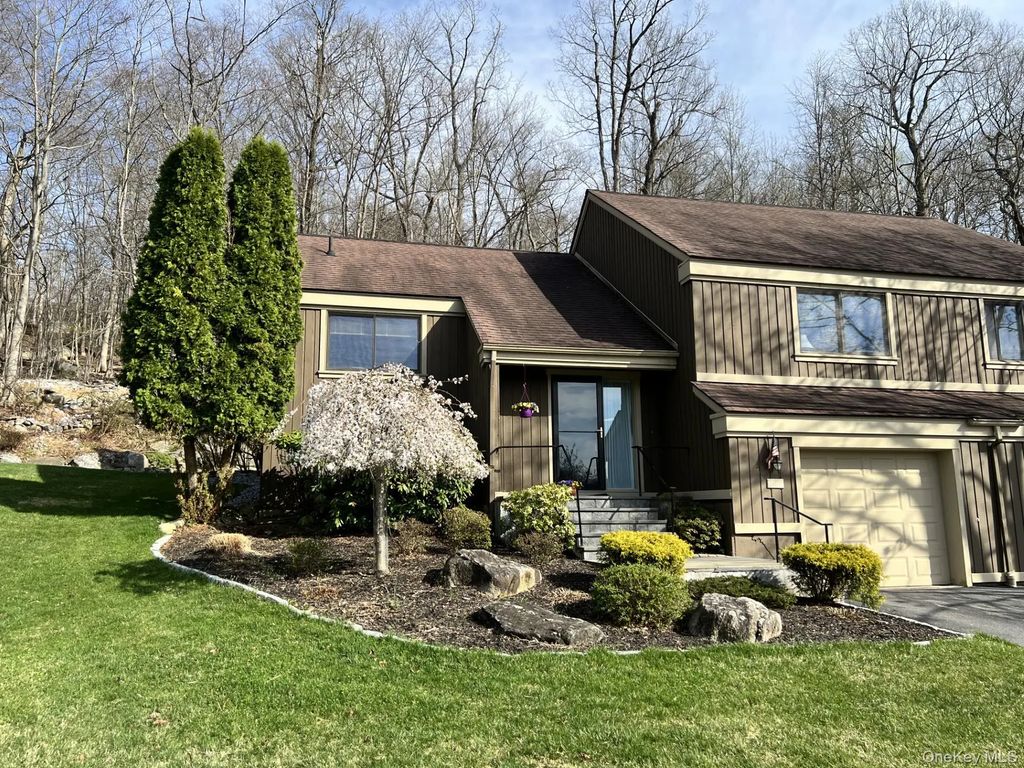 612 Heritage Hills # A, Somers