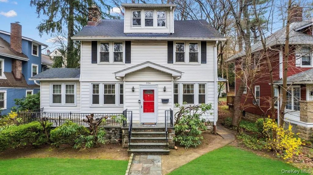 306 Hutchinson Boulevard, Mount Vernon