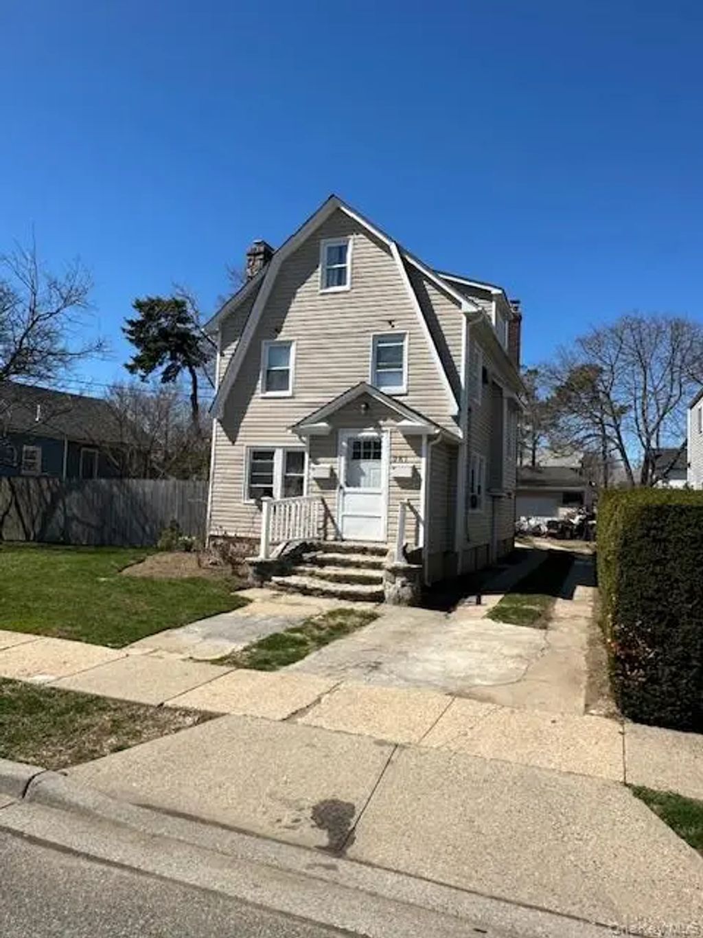 261 Rutland Road, Freeport