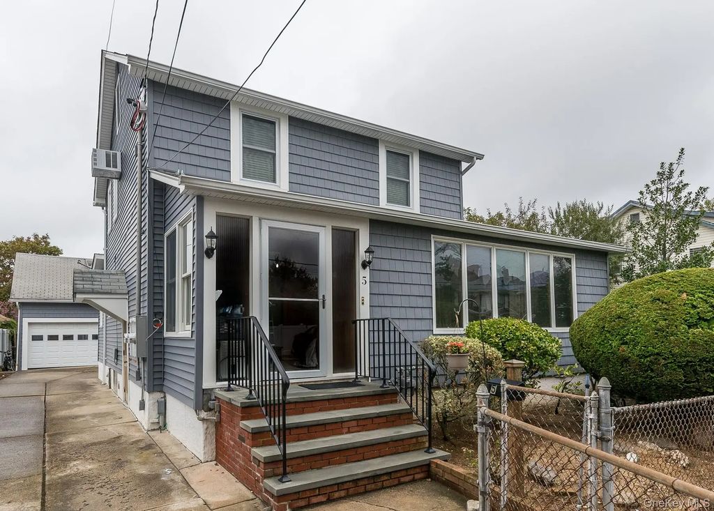5 Lewis Place, Lynbrook