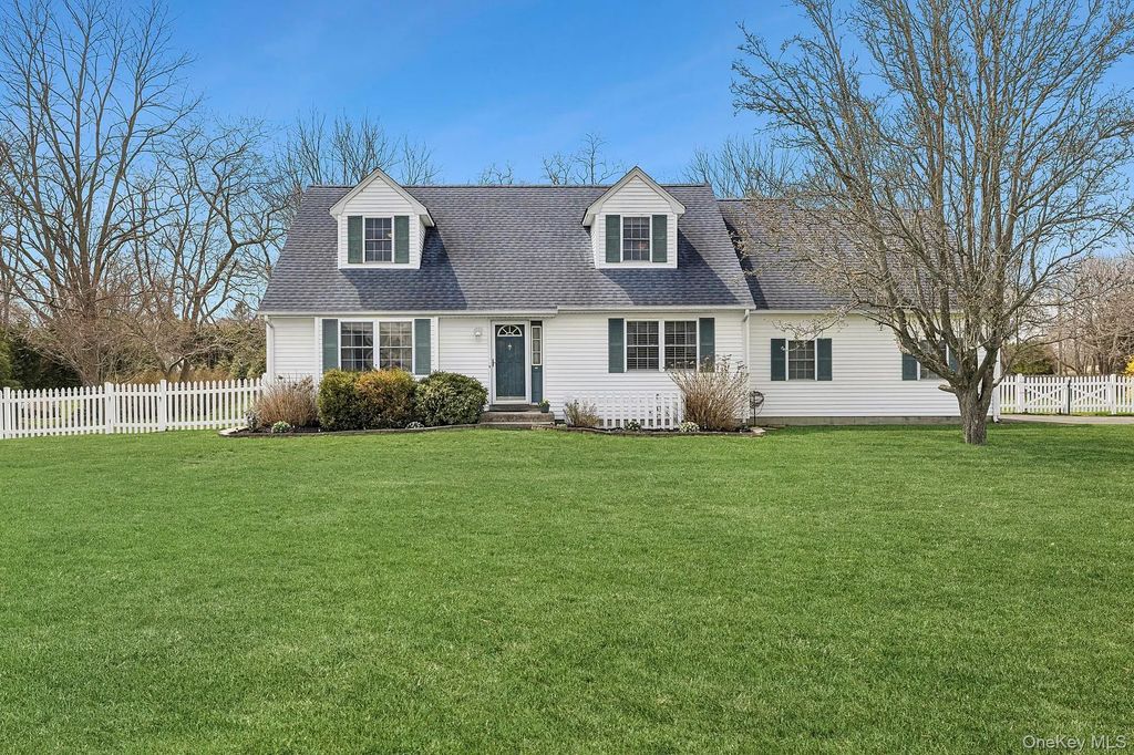240 Lisa Drive, Southold