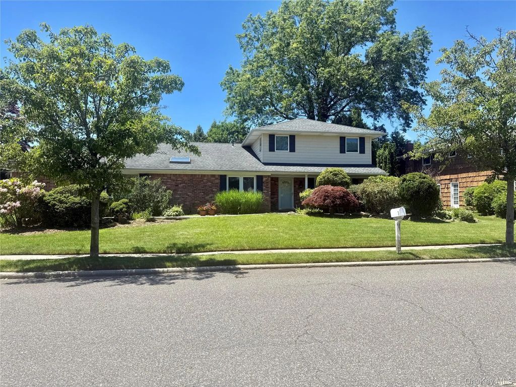 3 Clemson Lane, Woodbury