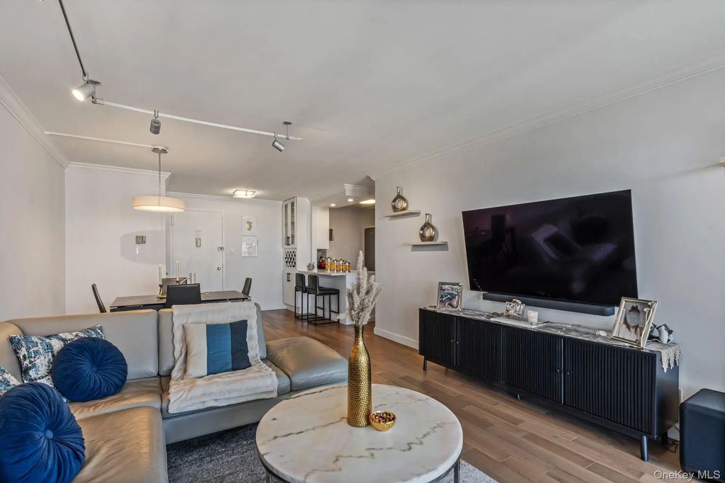 18-15 215th Street # 15f, Bayside