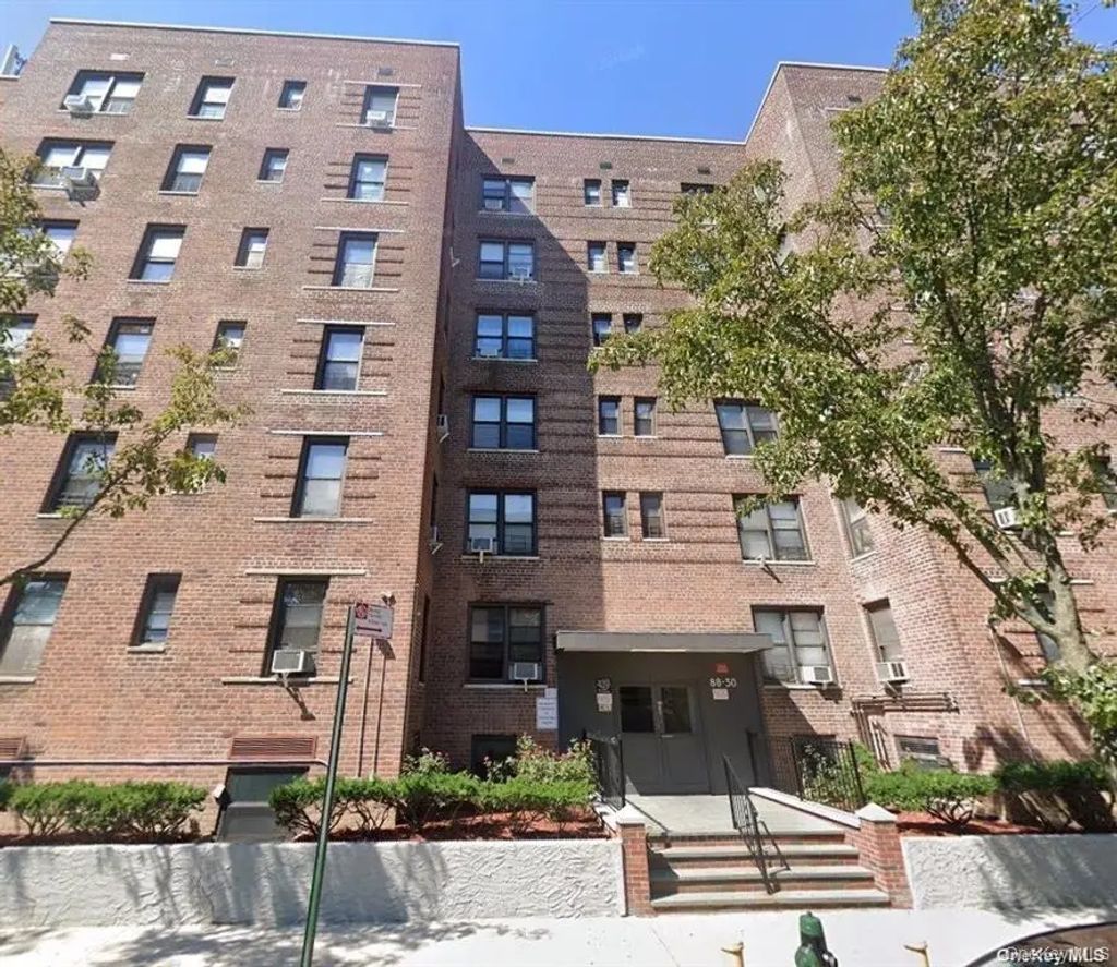 88-30 182nd Street # 2g, Hollis
