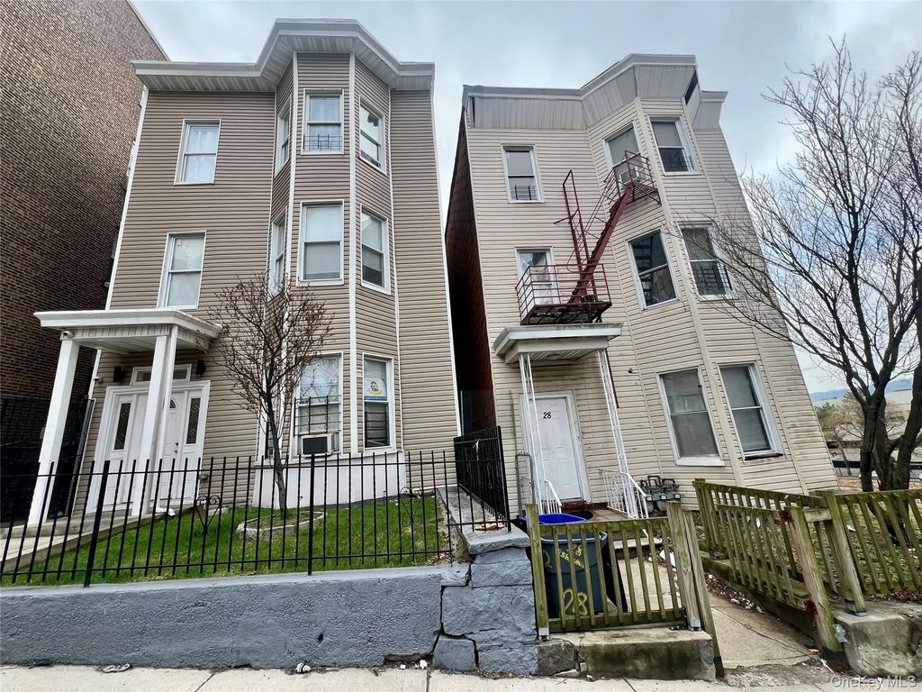 28 Ashburton Avenue, Yonkers