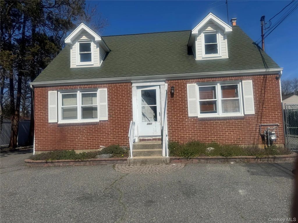 351 E Meadow Avenue, East Meadow