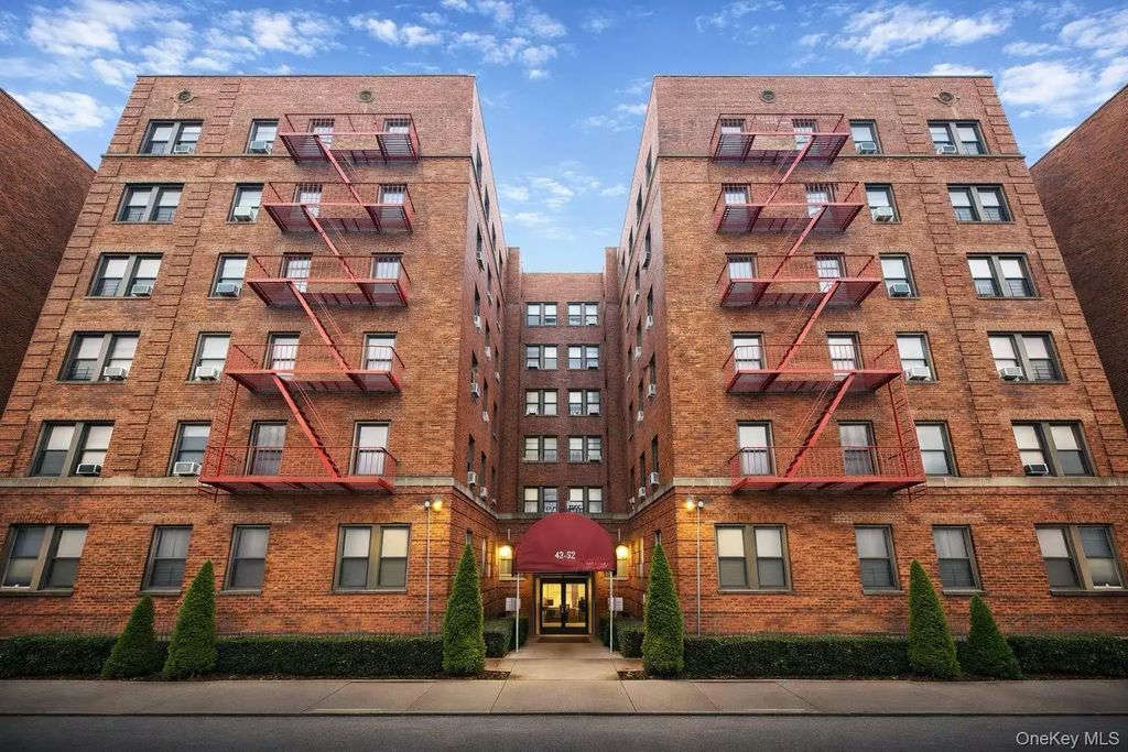 42-52 Layton Street # 6f, Elmhurst