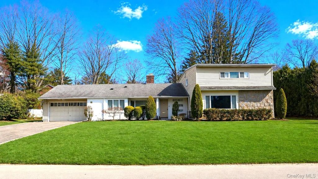 5 Fieldstone Lane, Great Neck
