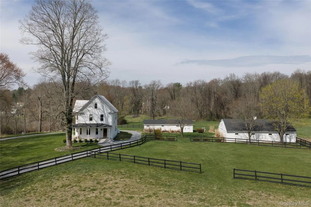 1777 Route 9g, Staatsburg
