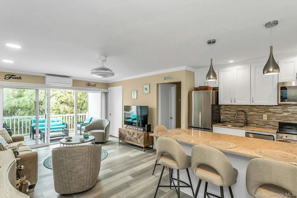 281 Dune Road # 18a, Westhampton Beach