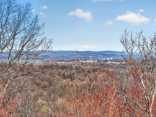 Photo of Listing #983564