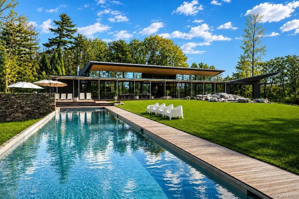 250 Long Pond Road, Other