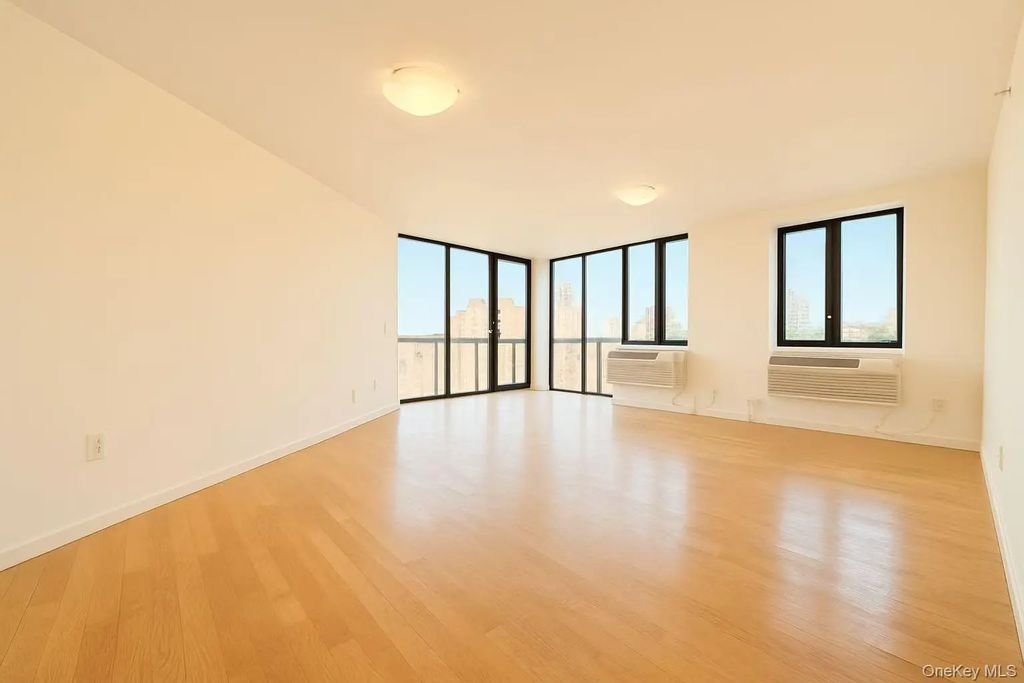6070 Woodhaven Boulevard # 4e, Elmhurst