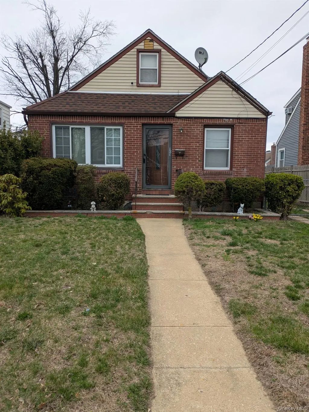 101 Ruxton Street, Uniondale