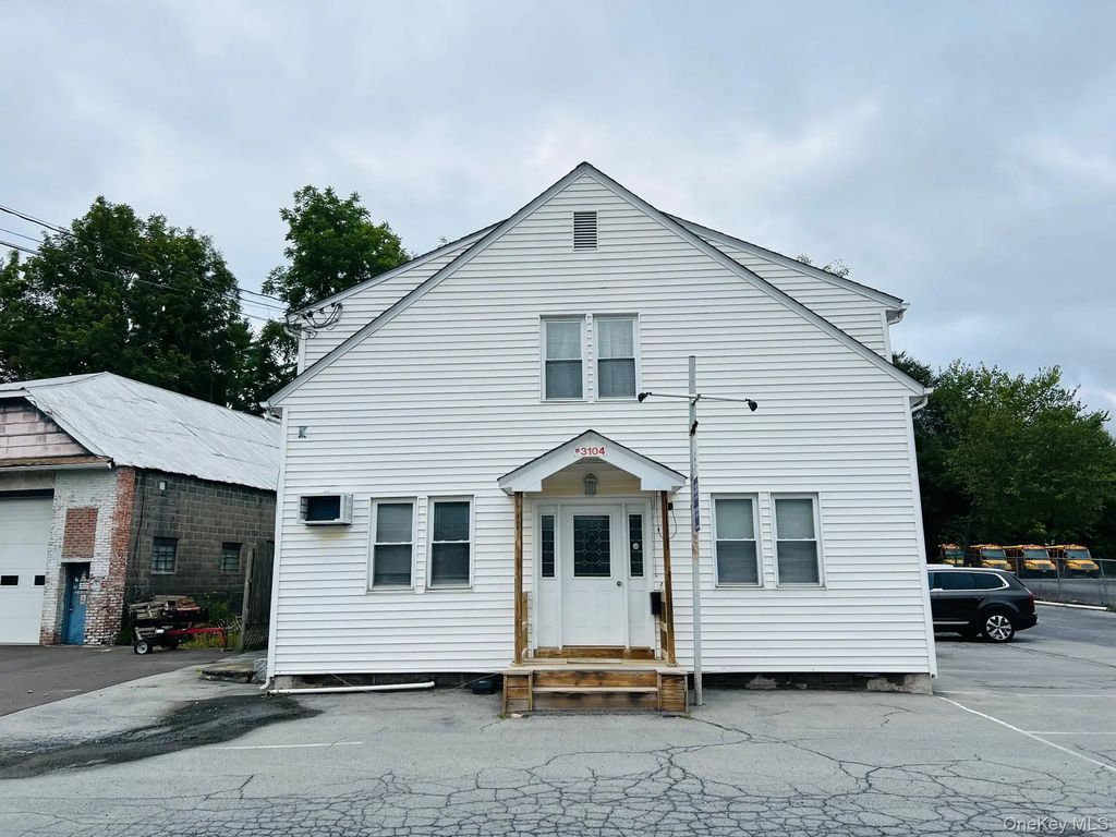 3104 State Route 208, Wallkill