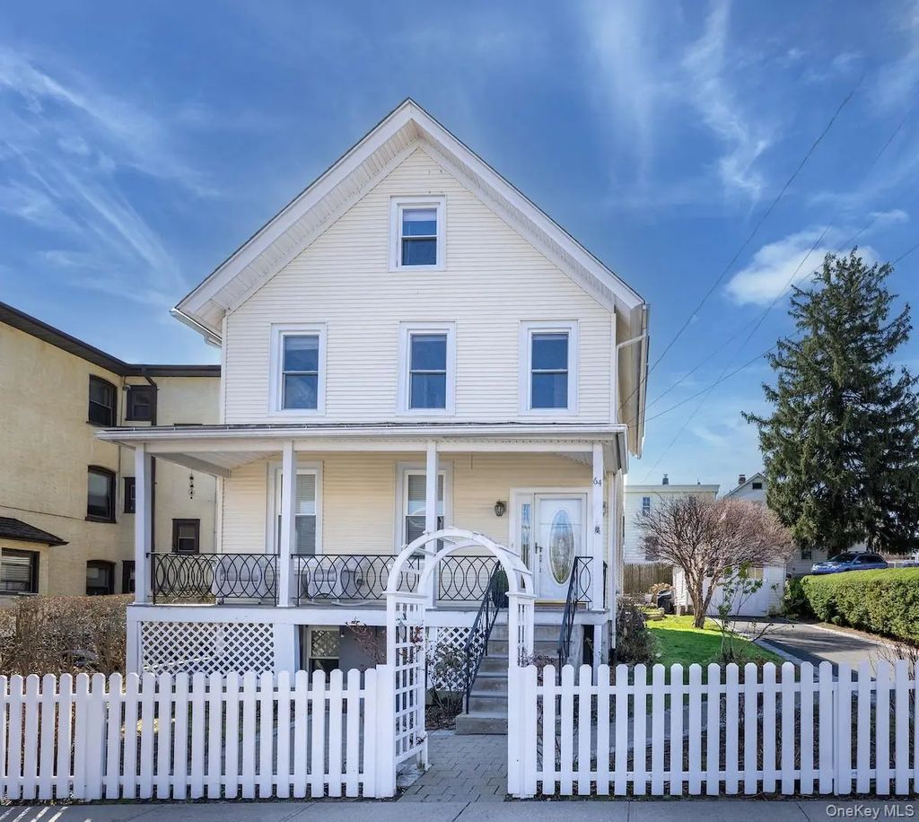 64 Maple Street, Dobbs Ferry