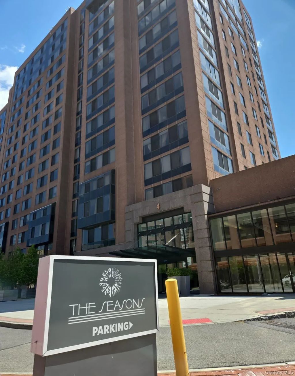4 Martine Avenue # 1501, White Plains