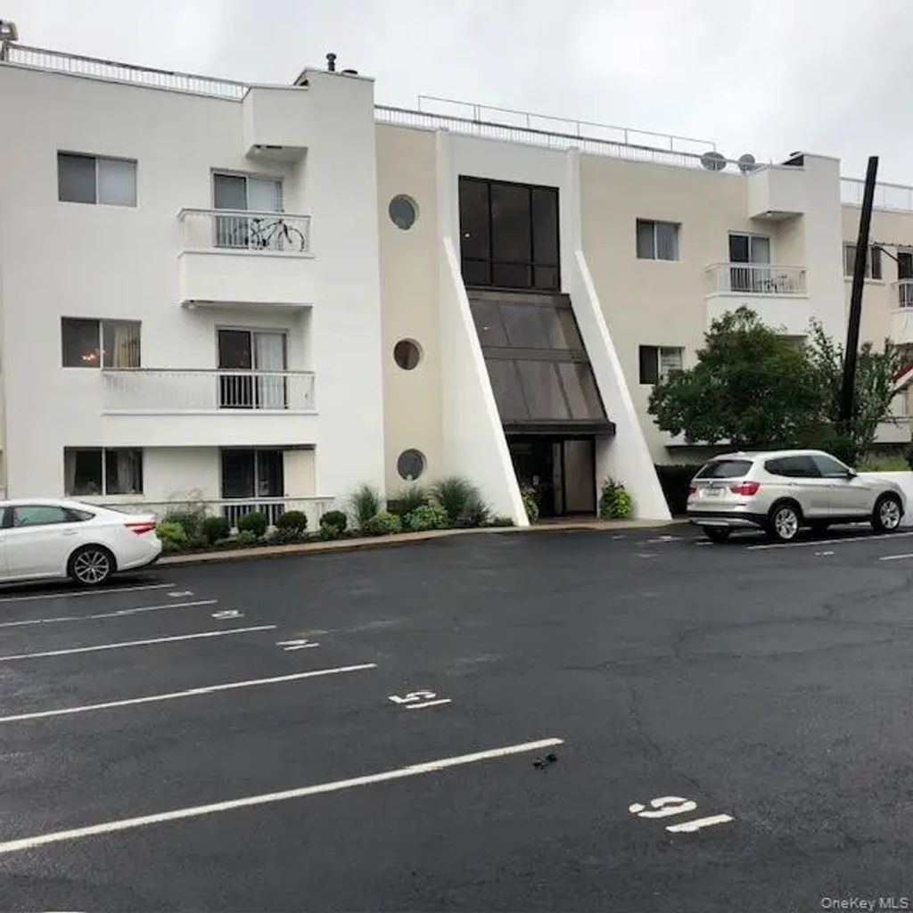 170 Schofield Street # 2i, Bronx