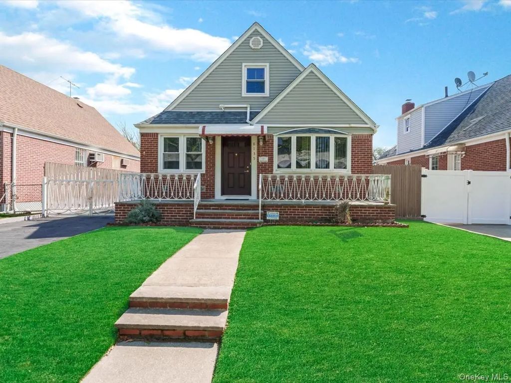 8135 257th Street, Floral Park