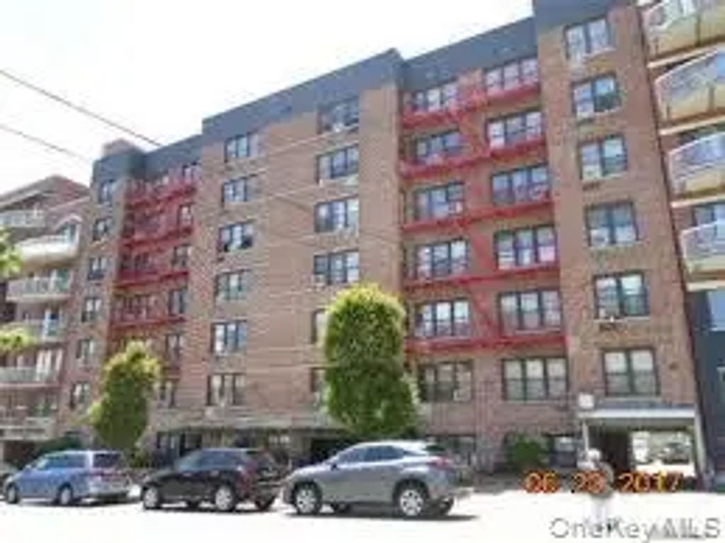 87-20 175 Street, Jamaica Estates