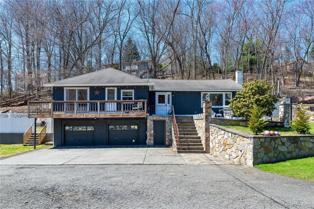 89 Baldwin Place Road, Mahopac