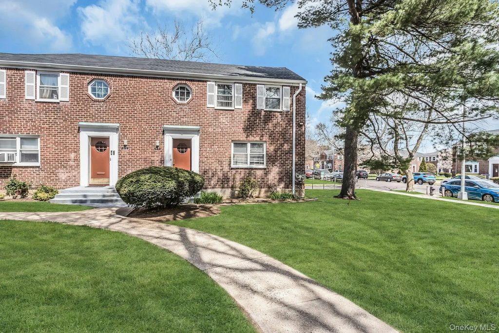 13152 234th Street # 1stfl, Rosedale