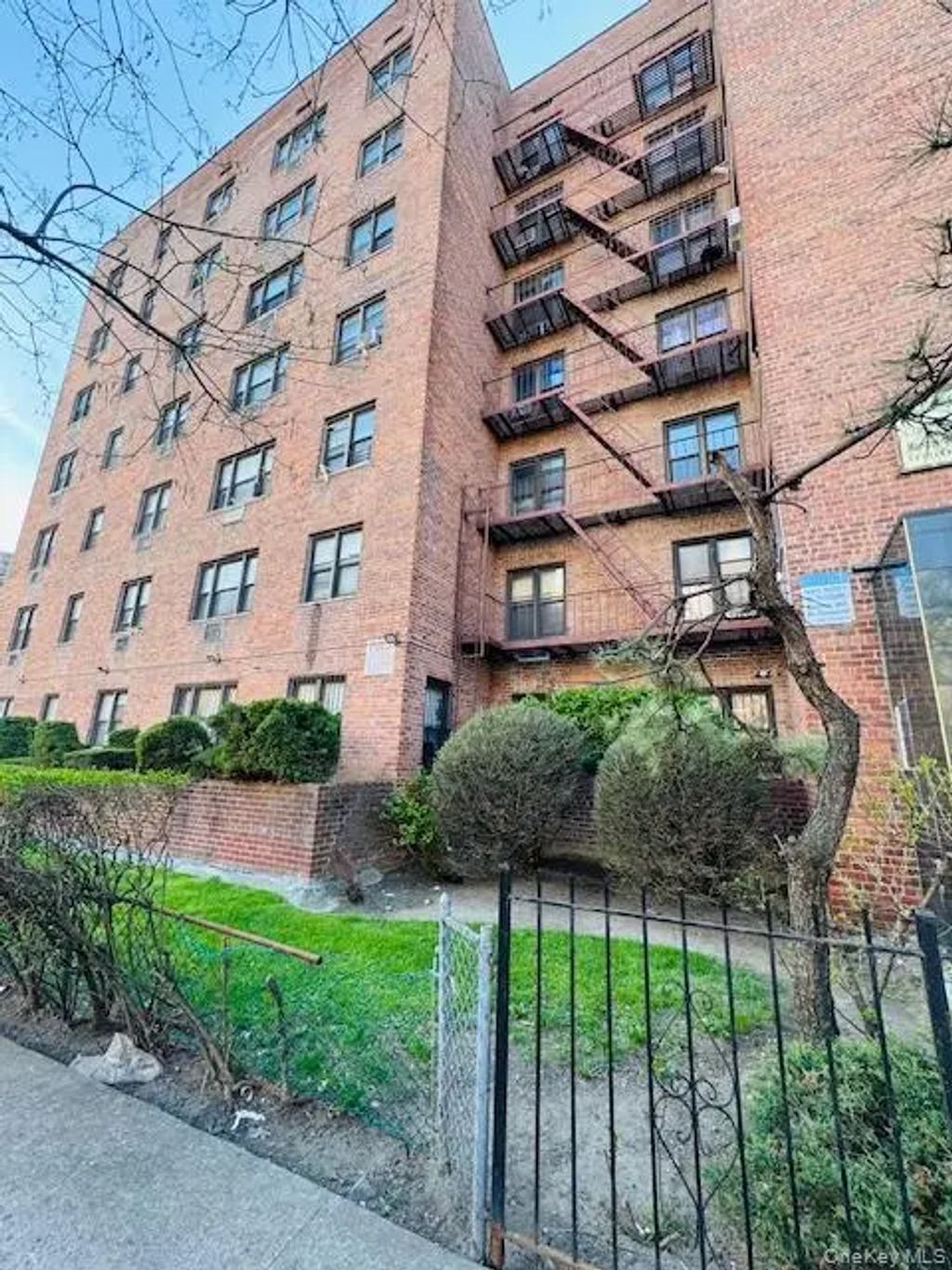 55-30 99th Street # 3e, Corona