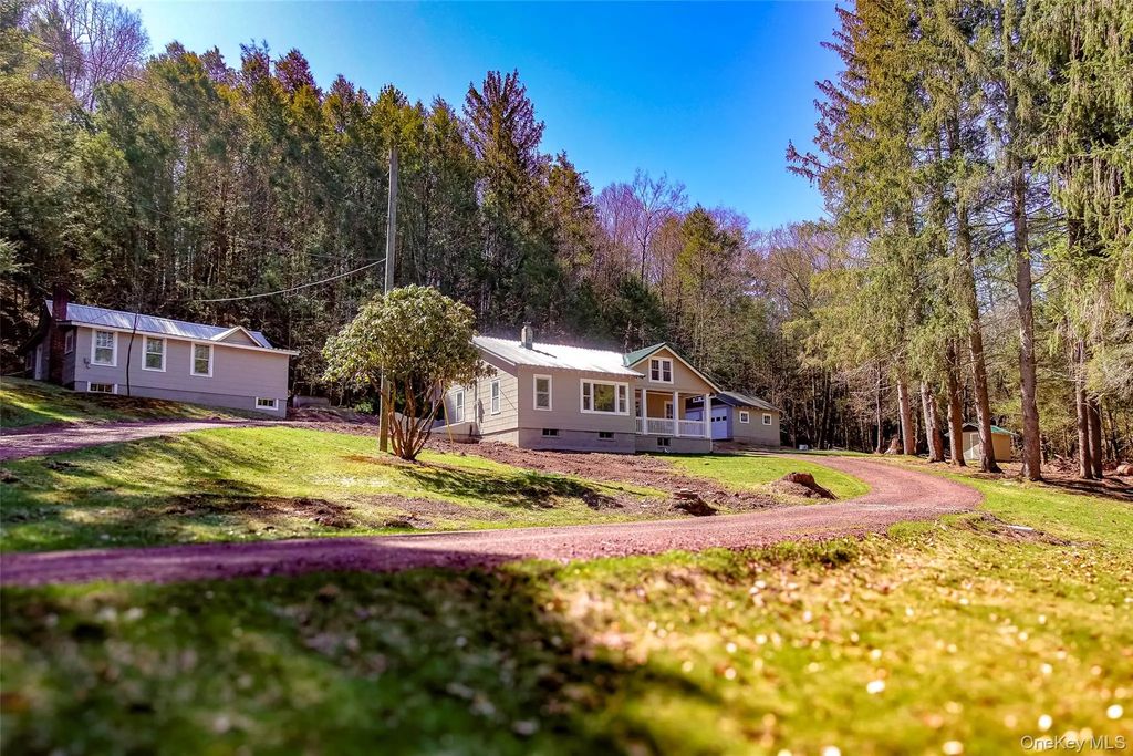 36 Highland Lake Road, Eldred