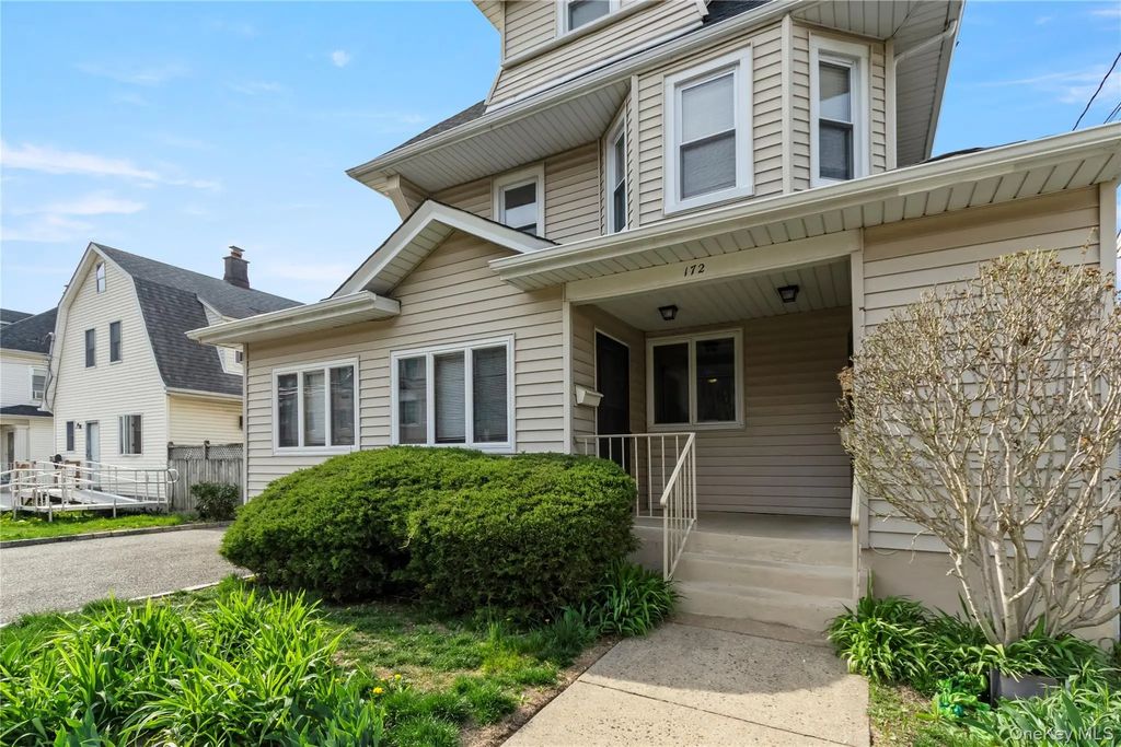 172 Harrison Avenue 1, Mineola