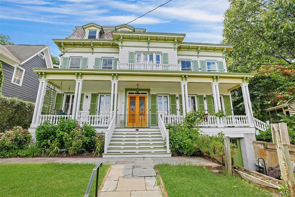 870 Piermont Avenue, Piermont