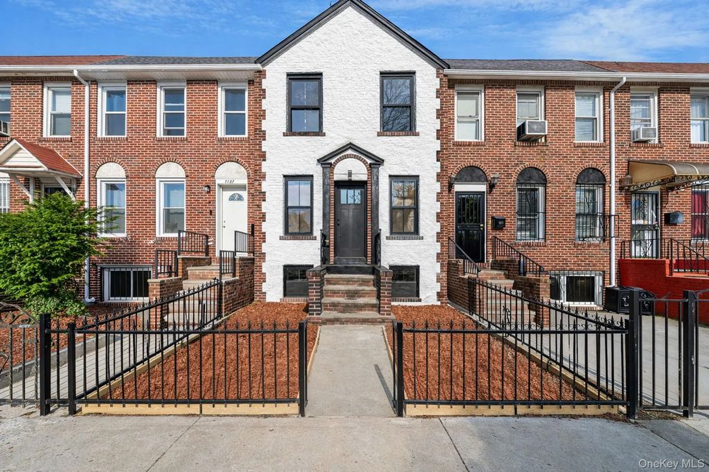 1139 Brooklyn Avenue, Brooklyn