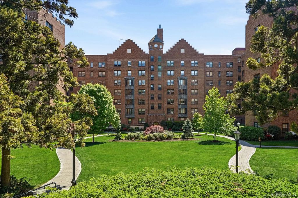 196 Garth Road # 2f, Scarsdale
