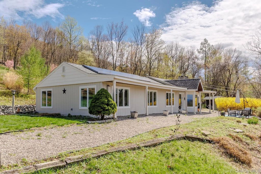 8 Horizon Road, Cornwall