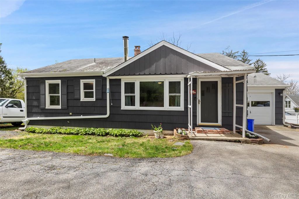 198a Locust Avenue, Cortlandt Manor