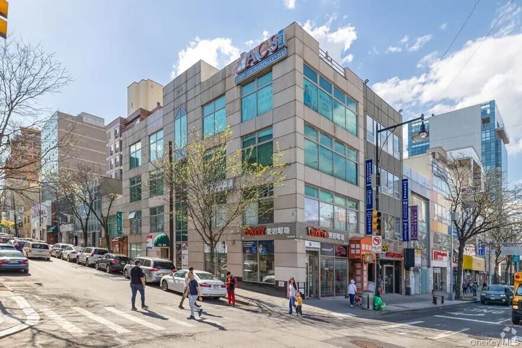 3660 Main Street # #4, Flushing